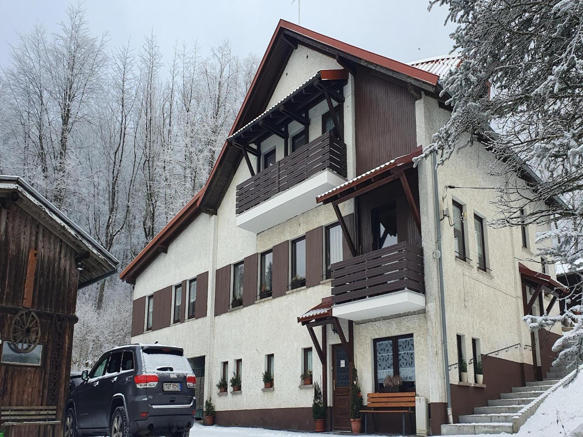 Apartment With Panoramic View Бротероде Екстериор снимка